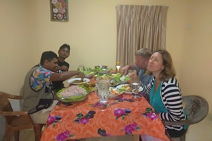 Driving and Tours in Sri Lanka - Photo 1 of 3